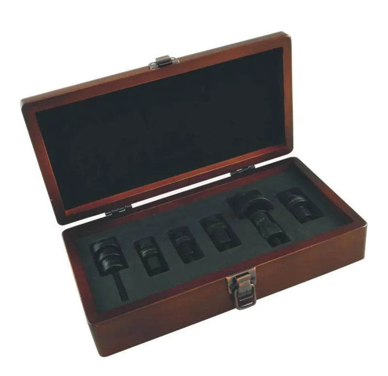 Giant Maestro Bearing Service 6+1 Tool Kit in Black