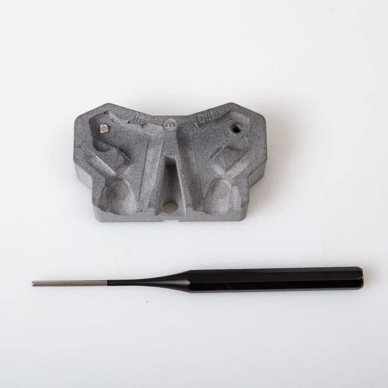 MAGURA MT lever exchange tool including a steel punch