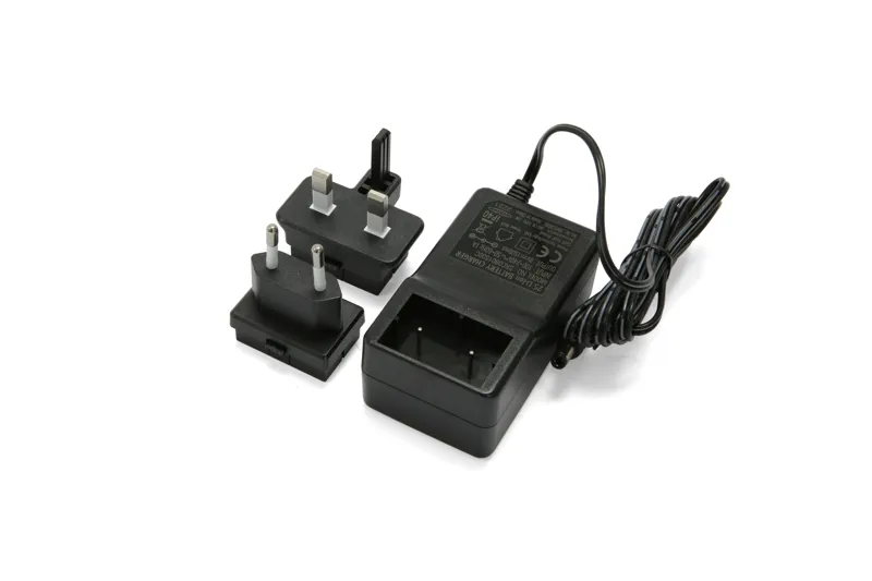 Hope Li-Ion Battery Charger 8.4v Uk and Eu Black