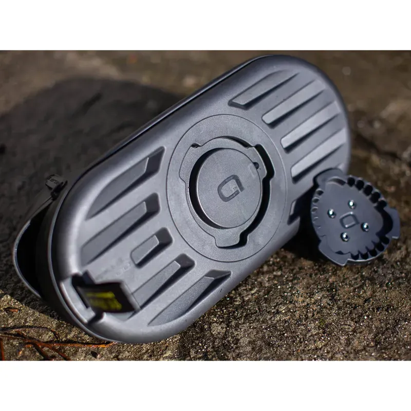 Aeroe 11l Bike Pack w/Uni-Mount in Black