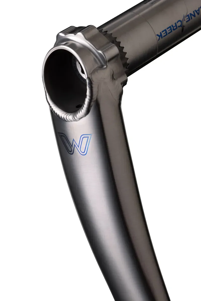 eeWings Mountain 8 Bolt Titanium 1-2