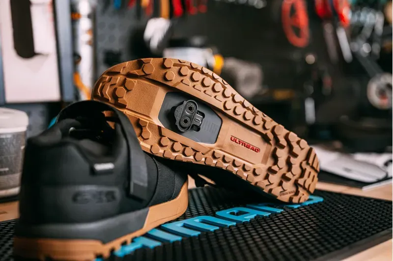 Shimano SPD MT001 Cleat Multi Entry Silver pair MTB-2