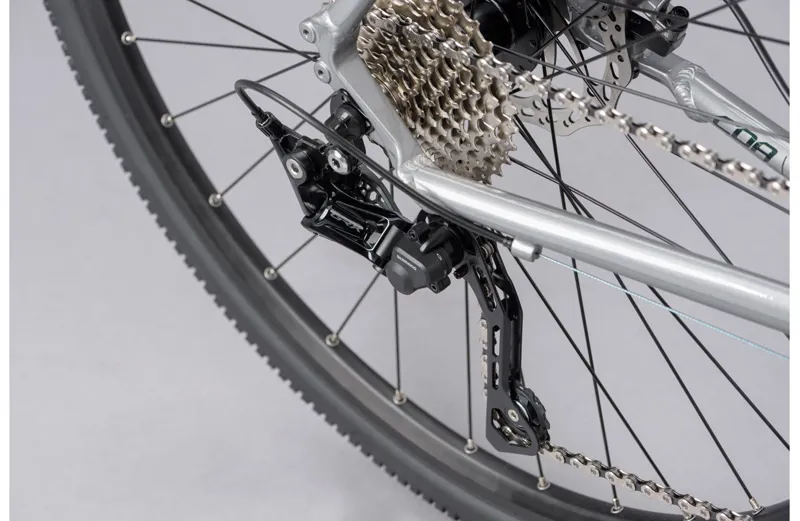 2021 Genesis CDA 30 Gravel Bike in Silver-9