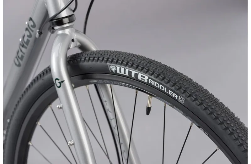 2021 Genesis CDA 30 Gravel Bike in Silver-4