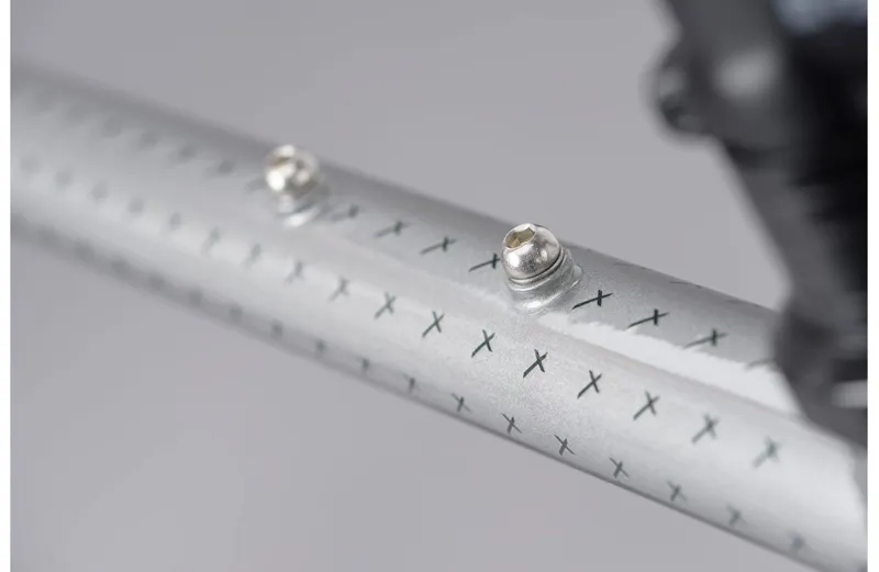 2021 Genesis CDA 30 Gravel Bike in Silver-5