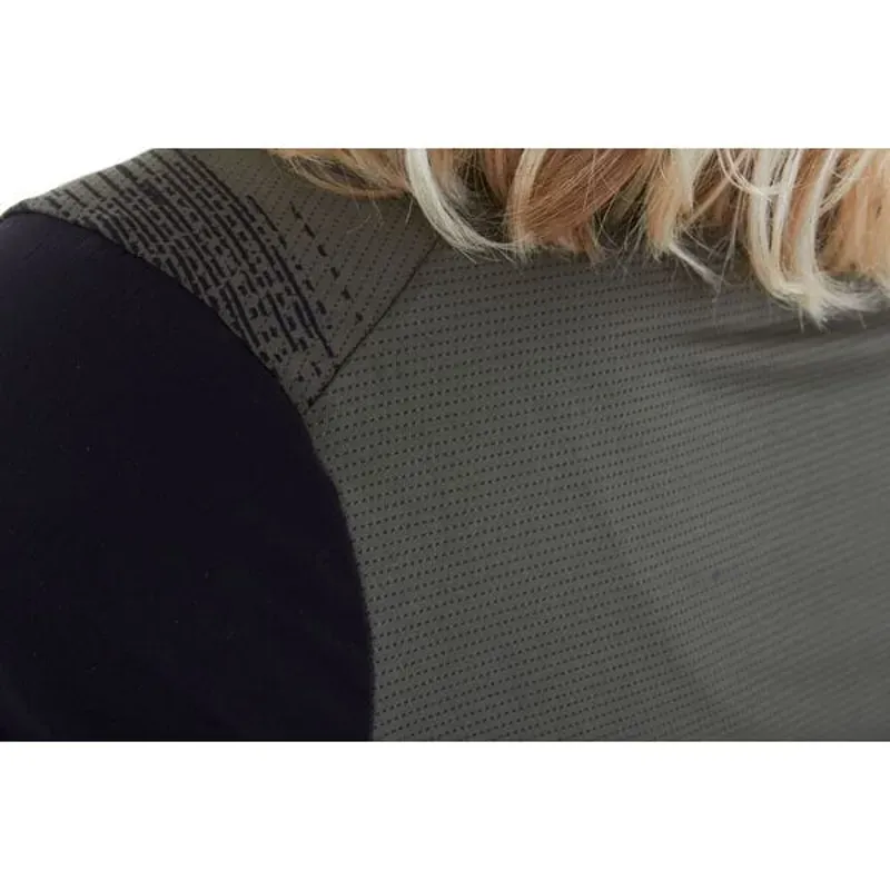 Madison Flux Women's Long Sleeve Trail Jersey midnight green / black -4