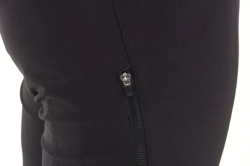 Madison Flux Women's DWR Stretch Trail Short In Black