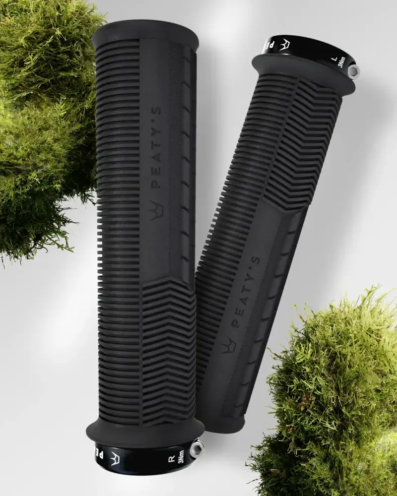 Peaty's Monarch Mushroom Grip Black