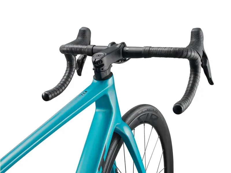 Giant TCR Advanced 0-AXS Road Bike in Teal-3