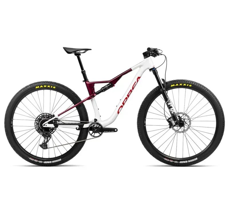 Orbea Oiz H20 Mountain Bike In White Chic/Shadow Coral