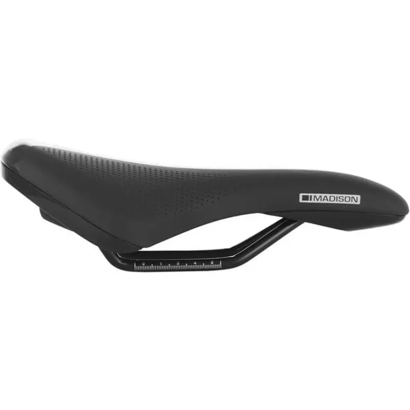Madison SADDLE Roam Junior Black 135 mm x 245 mm-1