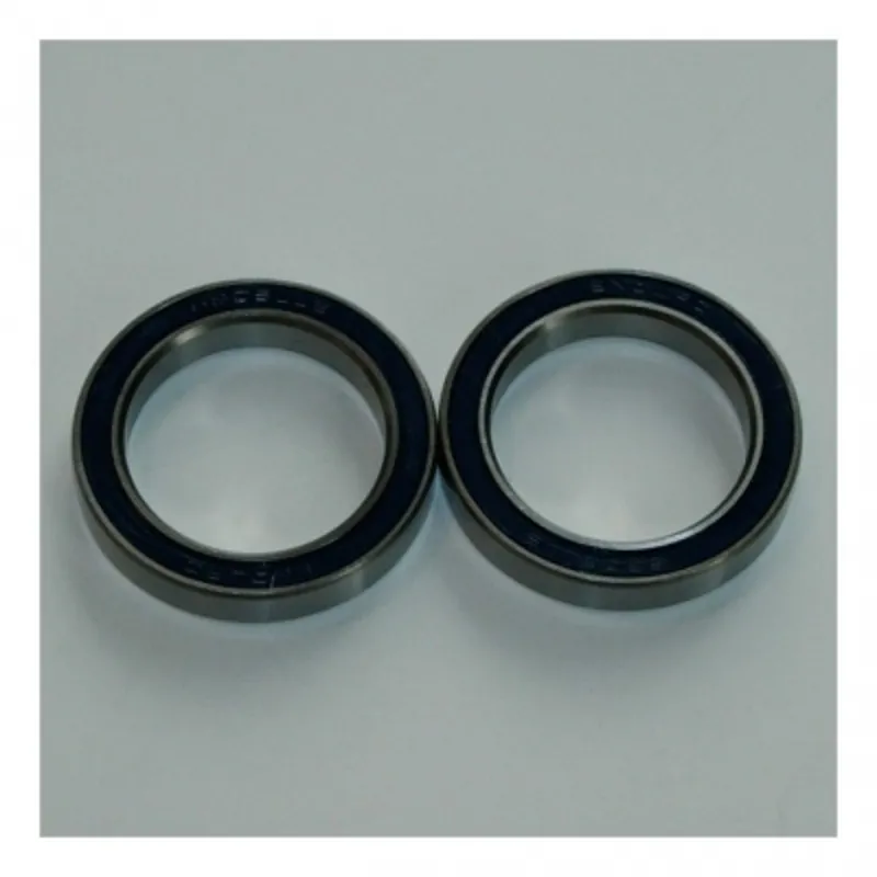 Enduro BB30 Bearings ABEC 5 Kit Enduro Steel inc seals  spacers  clips