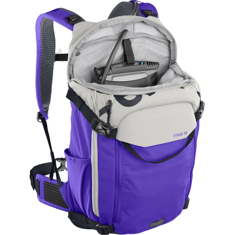 EVOC Stage 18 Bag SAND/VIOLET-4