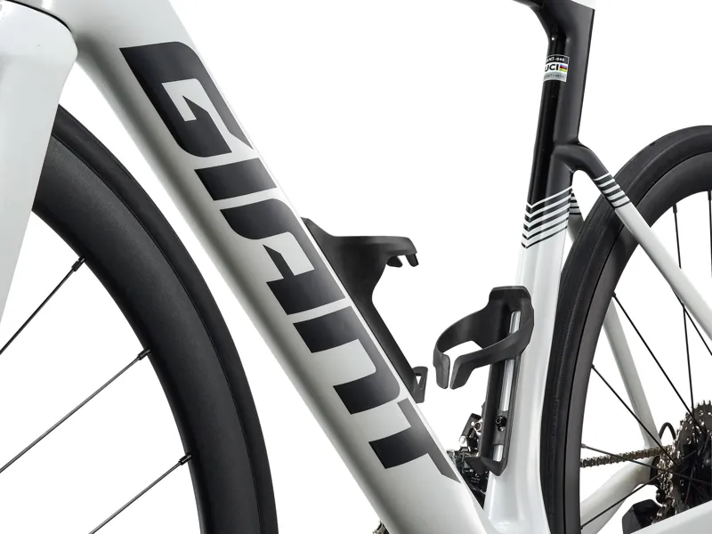 Giant Propel Advanced 2 White Aero Bike-3
