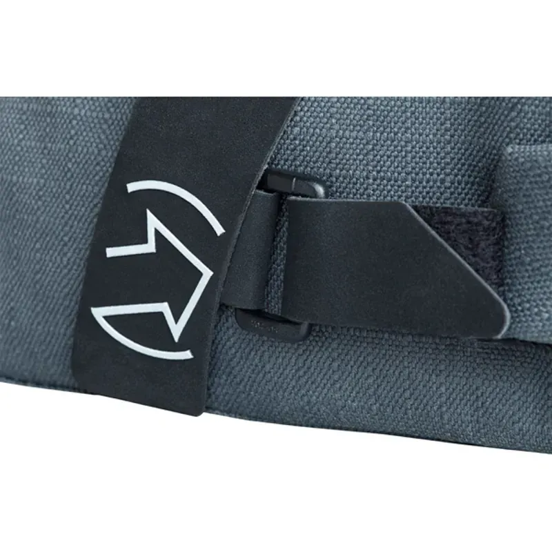 Pro Discover 0.6L Saddle Bag In Grey-2