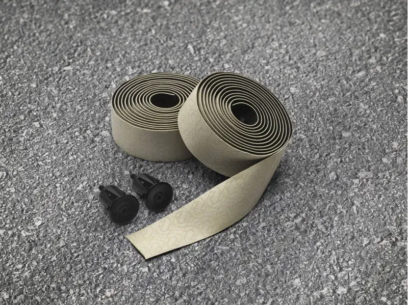 Pro Peaked Team LTD PU Tape 2.5mm in Sand Beige-1