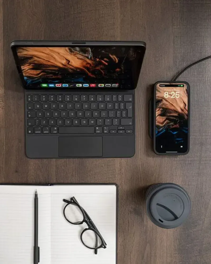 Quad Lock MAG Wireless Charging Pad in Black-3