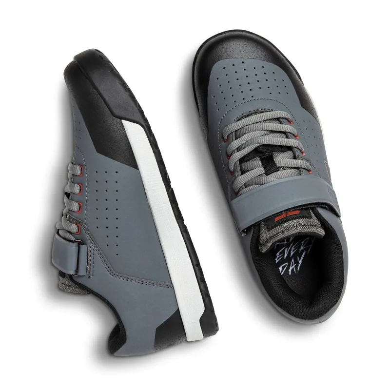 Ride Concepts Hellion Clip Women's Shoes in Charcoal/Manzanita