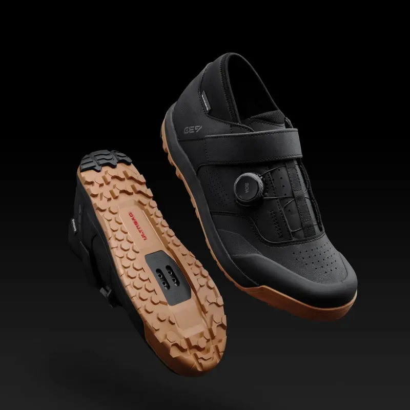 Shimano Clothing GE9 GE900 HOT SEAT Shoes In Black-7