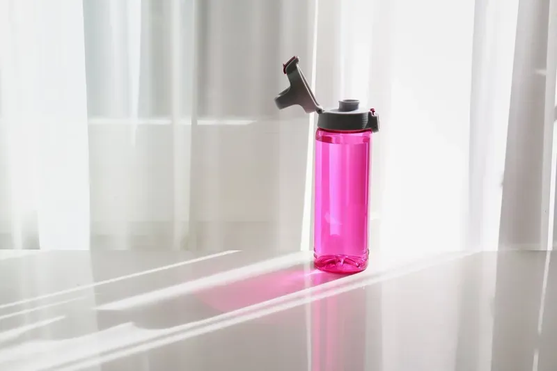 Sigg Total Color ONE Bottle in Berry-5