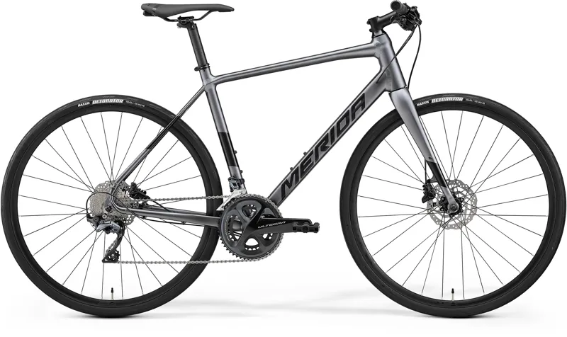 2022 Merida Speeder 900 Road Bike in Silver
