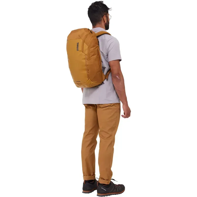 Thule Chasm Recycled Backpack 26L in Golden-2