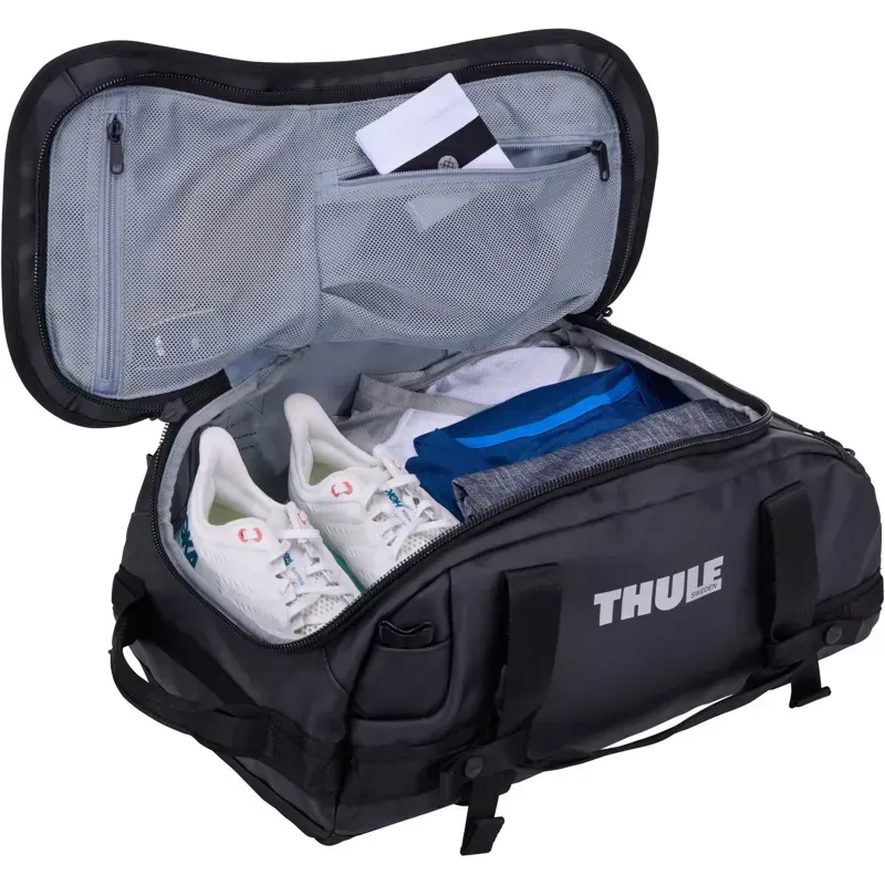 Thule Chasm Duffel Bag in Black-2
