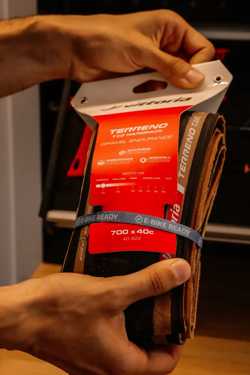 Vittoria Terreno T10 Hardpack 700 Gravel Endurance Brown G2.0 Tubeless Ready Tyre-3